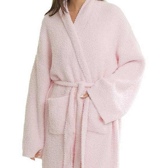 Cozy Plush Pink Women's Robe - Soft Spa Bathrobe - Picture 2 of 3